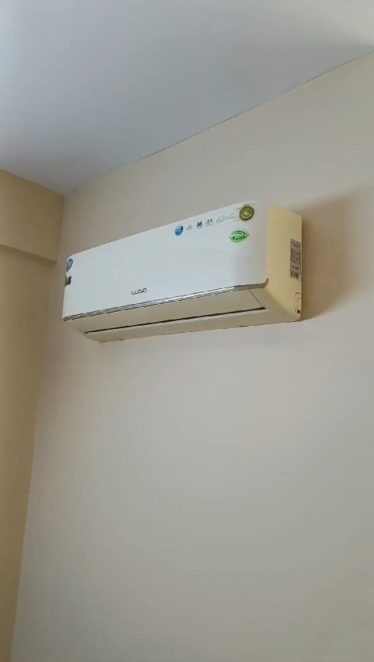 Room, wave-executive-floors 2 Bedroom 900 Sq.Ft. Apartment In Wave City Ghaziabad 8841025