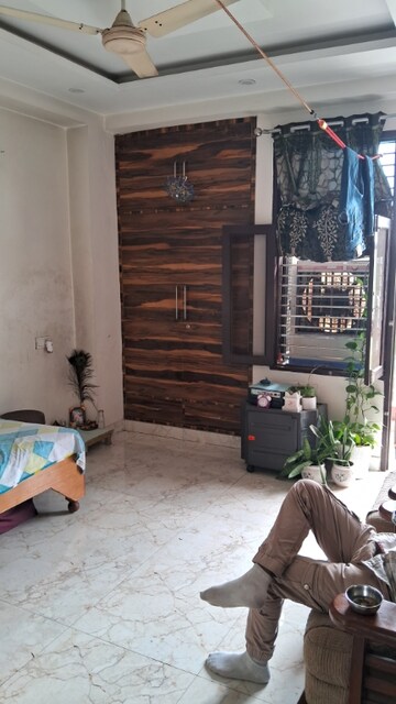 Balcony in 2 BHK Builder Floor at Sector 9 – for Rent