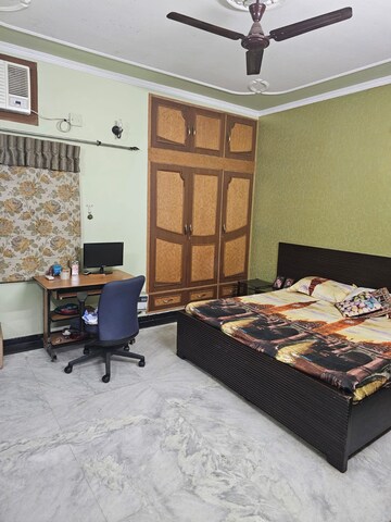 Bedroom in 4 BHK Villa at Sector 12 – for Rent