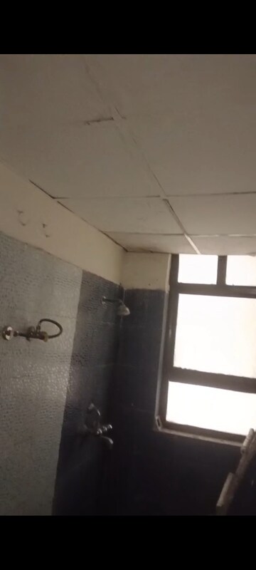 Furnished Amenities in 3 BHK Apartment at Mapsko Krishna Apra Gardens, Vaibhav Khand – for Rent