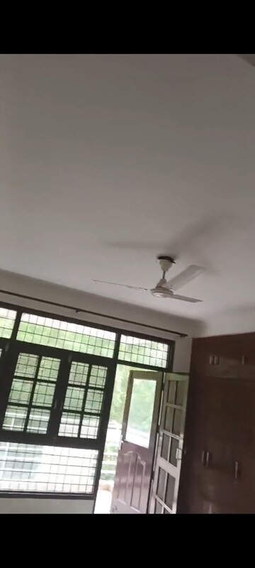 Furnished Amenities in 3 BHK Apartment at Mapsko Krishna Apra Gardens, Vaibhav Khand – for Rent