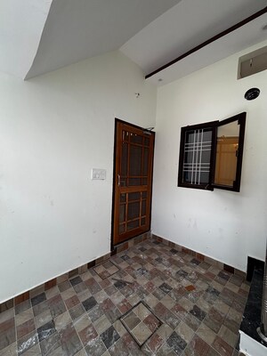 Room in 2 BHK Independent House at Bahmanwala – for Sale