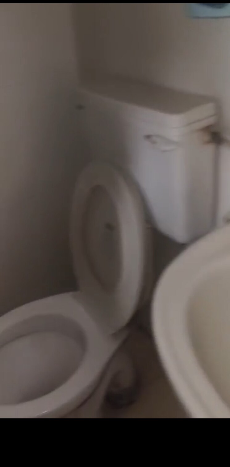 Bathroom, essen-shonest-towers 2 Bedroom 750 Sq.Ft. Apartment In Wakad Pune 8841087