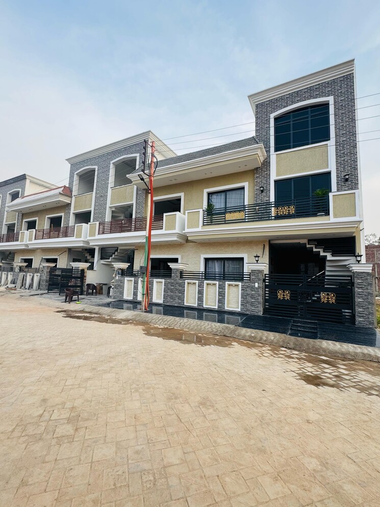 Exterior View, sector 126 4 Bedroom 120 Sq.Yd. Villa In Sector 126 Mohali 8841064