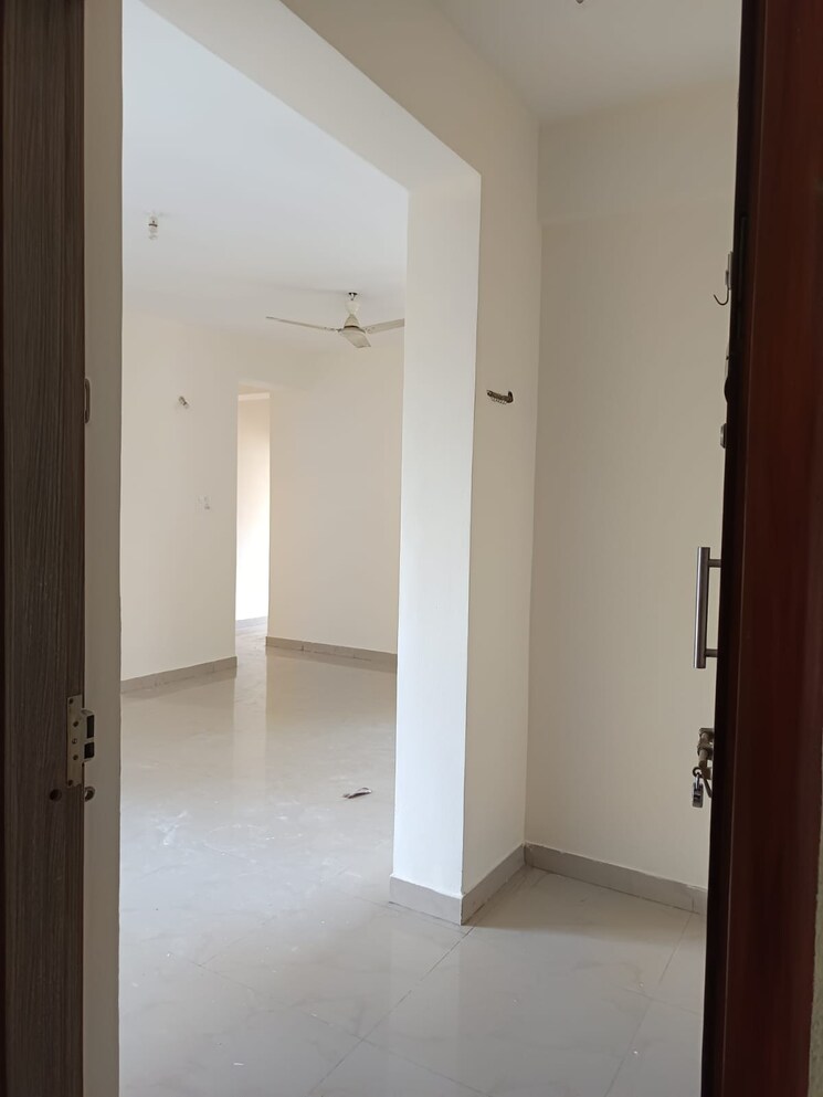 Room, mont-vert-tropez 2 Bedroom 960 Sq.Ft. Apartment In Wakad Pune 8841111