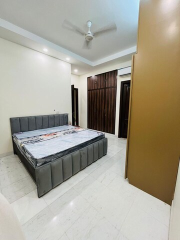 Bedroom in 3 BHK Builder Floor at Ansal Sushant Apartments, Sushant Lok I – for Rent