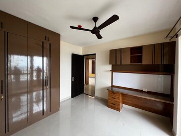 Room in 3.5 BHK Apartment at Pashmina Waterfront, Old Madras Road – for Rent