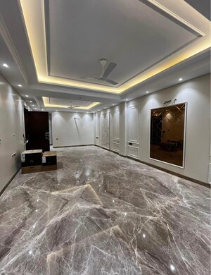 Room in 4 BHK Builder Floor at Ansal API Esencia, Sector 67 – for Sale