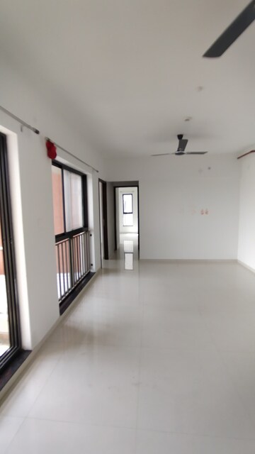 2 BHK Apartment For Rent in Shapoorji Pallonji Sensorium, Hinjewadi