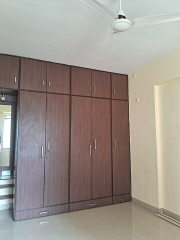 Bedroom in 2 BHK Apartment at Dosti Acres Aster, Wadala East – for Rent