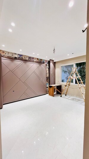 Room in 4 BHK Builder Floor at Ansal API Esencia, Sector 67 – for Sale