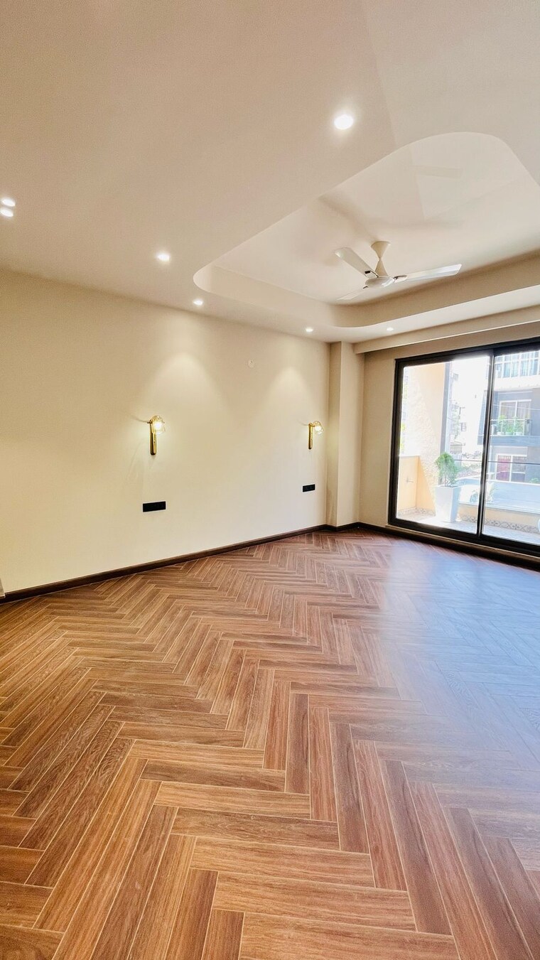 Room, ansal-api-versalia 4 Bedroom 300 Sq.Yd. Builder Floor In Sector 67a Gurgaon 8841170