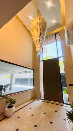 Furnished Amenities in 4 BHK Builder Floor at Ansal API Versalia, Sector 67a – for Sale