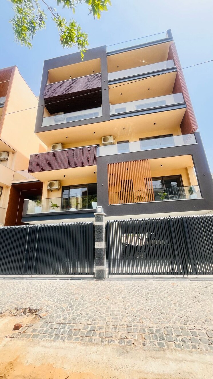 Exterior View, ansal-api-versalia 4 Bedroom 300 Sq.Yd. Builder Floor In Sector 67a Gurgaon 8841170