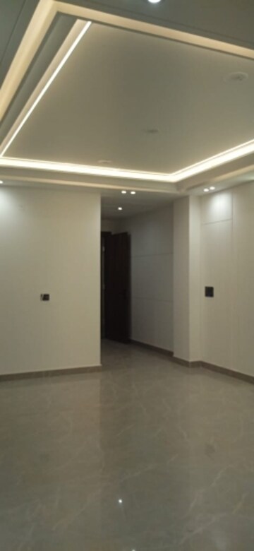 3 BHK Apartment For Sale in Palam