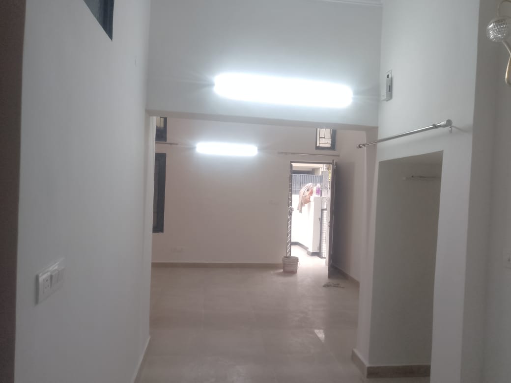 2 BHK Builder Floor For Sale in Chhattarpur Enclave 