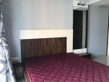 Bedroom in 3 BHK Apartment at Tulsi Apartment Chembur, Chembur – for Rent