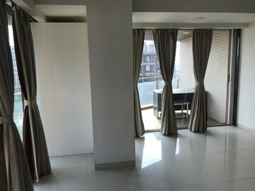 Room in 3 BHK Apartment at Tulsi Apartment Chembur, Chembur – for Rent
