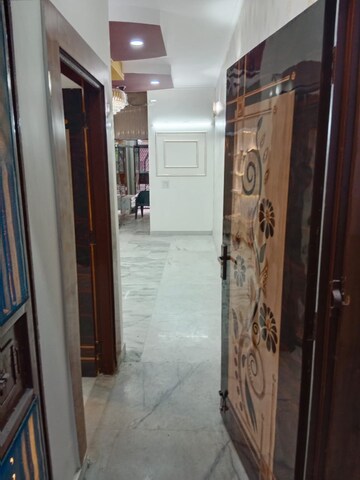 Building Lobby in 3 BHK Builder Floor at Vasundhara Sector 3 – for Sale