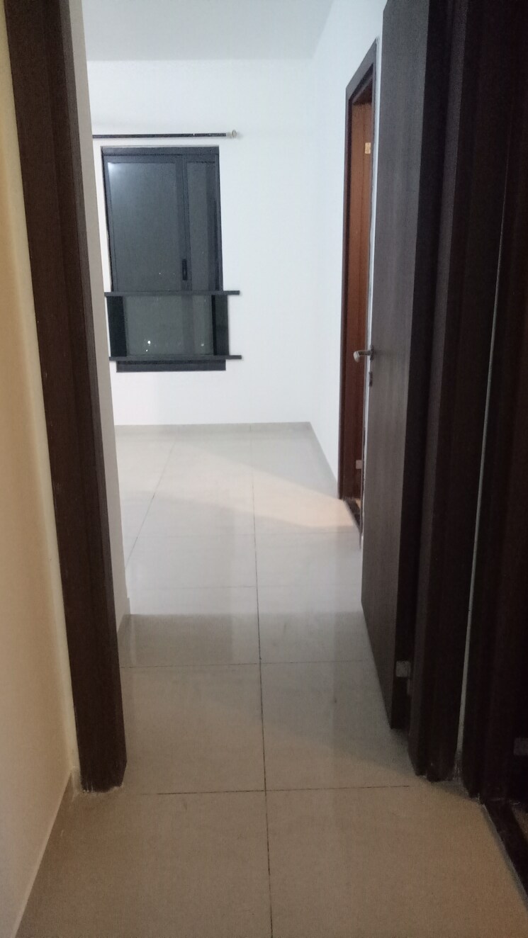 Bathroom, mahindra-antheia 2 Bedroom 1000 Sq.Ft. Apartment In Pimpri Pune 8841200