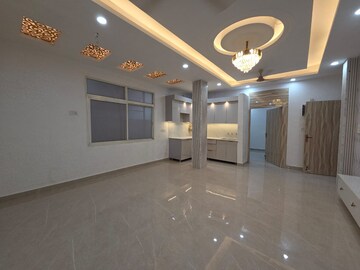 Parking in 3 BHK Builder Floor at Vasundhara Sector 5 – for Sale