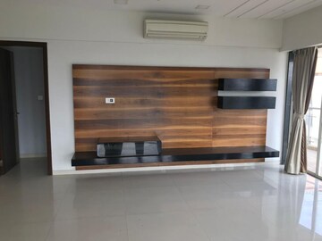 Furnished Amenities in 3 BHK Apartment at Tulsi Apartment Chembur, Chembur – for Sale