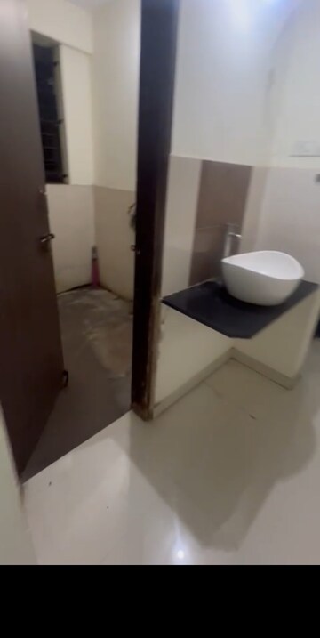 Room in 2.5 BHK Apartment at RK Lunkad Akshay Tower, Wakad – for Rent