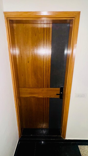 Furnished Amenities in 3 BHK Villa at Sector 124 – for Sale