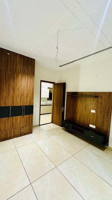 Room in 3 BHK Villa at Sector 124 – for Sale