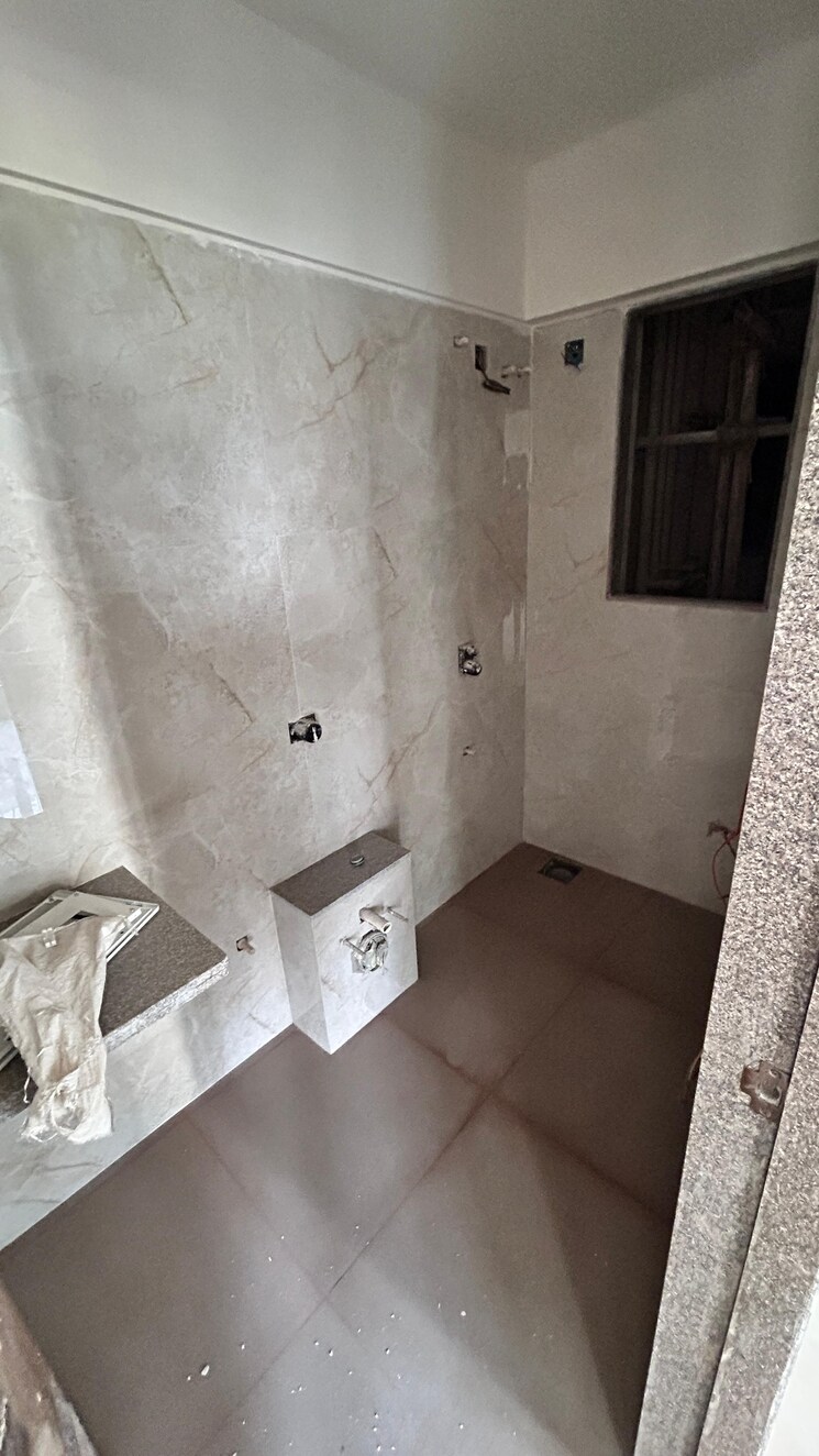 Bathroom, zee-ashtavinayak 1 Bedroom 434 Sq.Ft. Apartment In Andheri West Mumbai 8841304