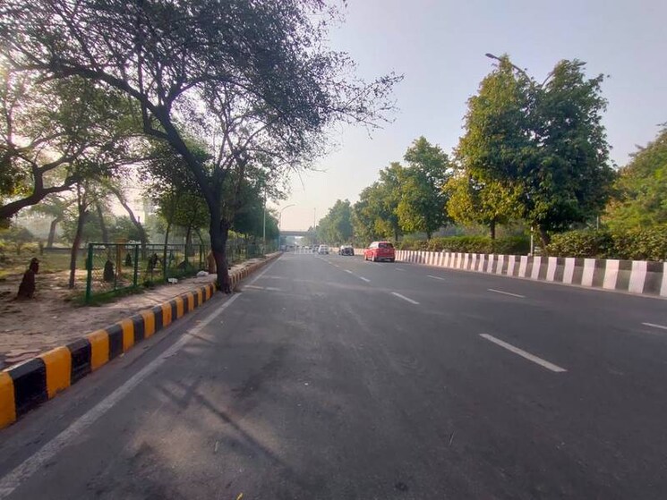 Exterior View, rwa-apartments-sector-26 Commercial Office Space in IT/SEZ 2500 Sq.Ft. In Sector 26 Noida 8841291