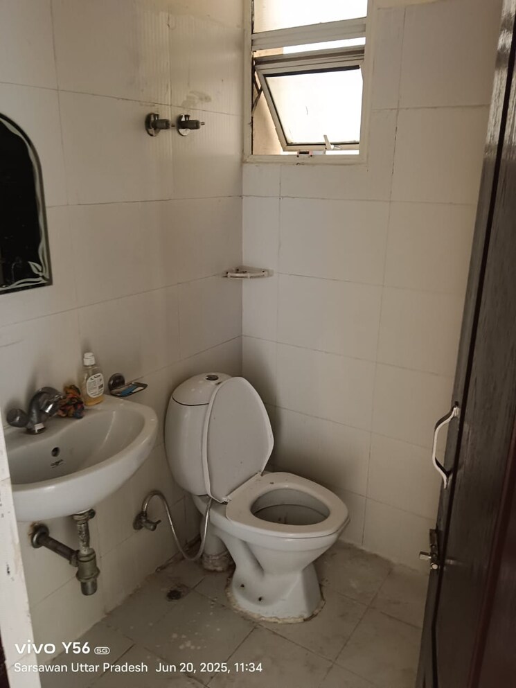 Bathroom, omaxe-residency 2 Bedroom 1250 Sq.Ft. Apartment In Gomti Nagar Lucknow 8841317