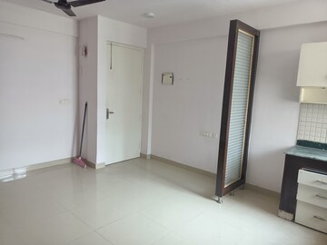 Room in 2 BHK Apartment at Breez Global Heights, Sohna Sector 33 – for Rent