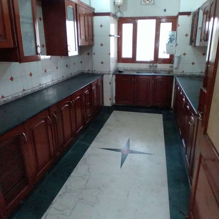 Kitchen, dlf phase i 3 Bedroom 500 Sq.Ft. Builder Floor In Dlf Phase I Gurgaon 8841410