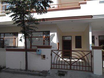 3 BHK Villa – Exterior View View at Highland Park Chandigarh, Bhabat - for Rent