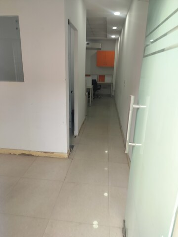   Office Space in IT/SEZ at Sector 4 – for Rent