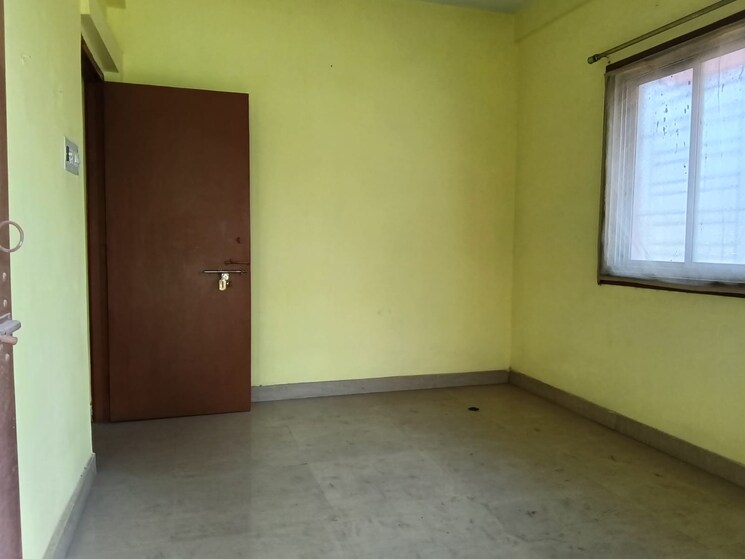 Room, prince anwar shah road 3 Bedroom 1150 Sq.Ft. Apartment In Prince Anwar Shah Road Kolkata 8841435