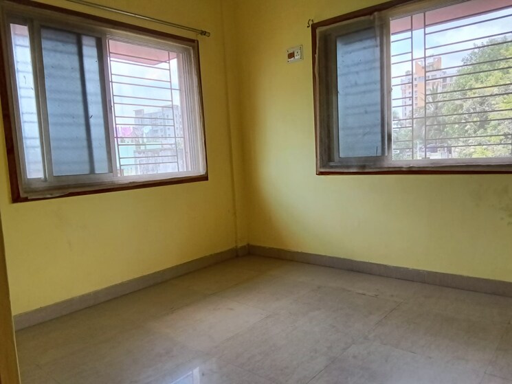 Room, prince anwar shah road 3 Bedroom 1150 Sq.Ft. Apartment In Prince Anwar Shah Road Kolkata 8841435