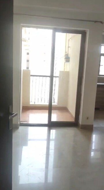 Room in 2 BHK Apartment at Eros Sampoornam III, Sector 2 Greater Noida – for Sale