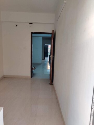Room in 3 BHK Apartment at Asha Nirman, Keshtopur – for Rent