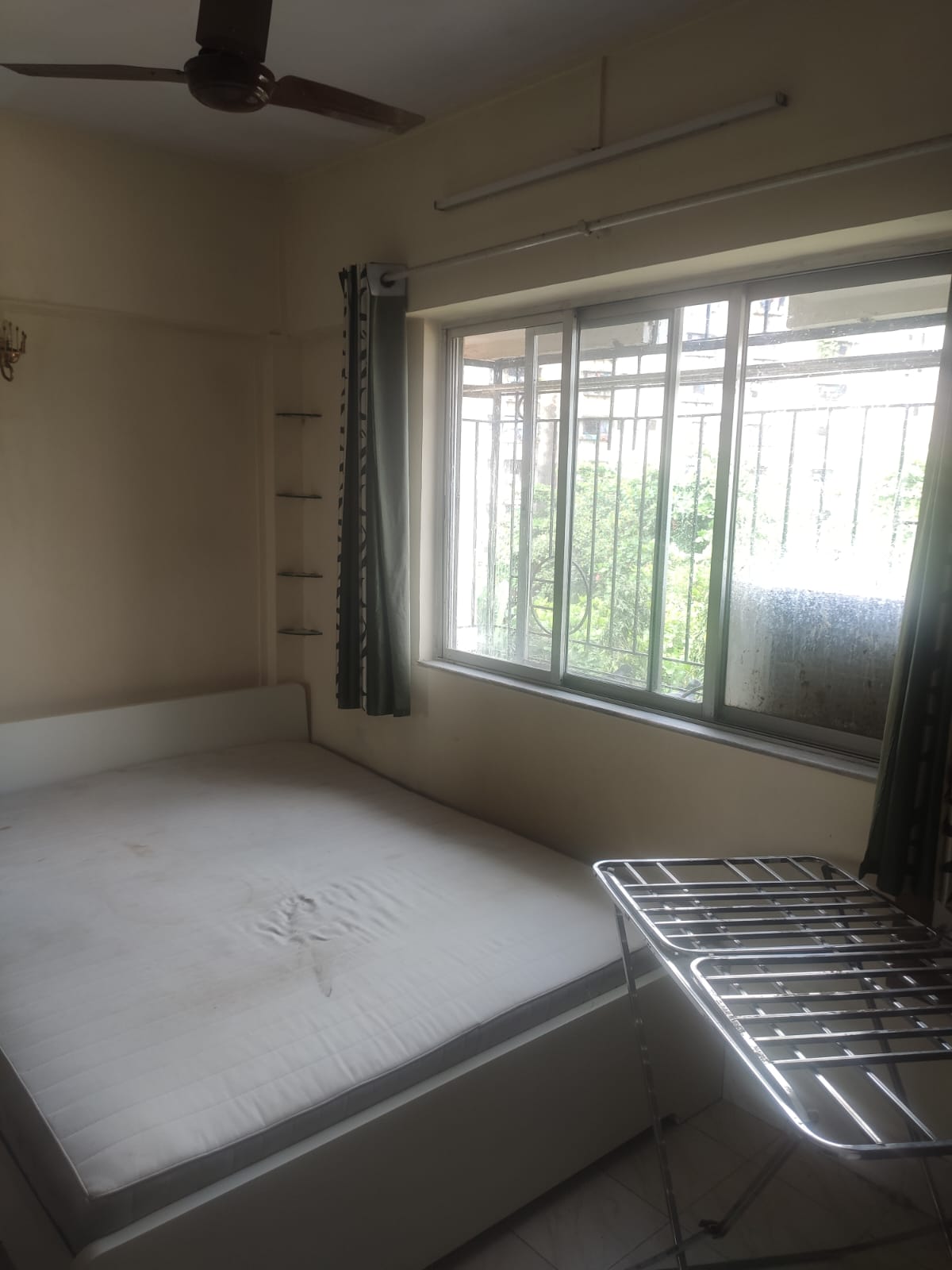 1 BHK Apartment For Rent in Akruti Aneri