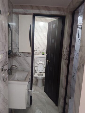 Bathroom in 2 BHK Apartment at RWA Pocket R Dilshad Garden, Dilshad Garden – for Rent