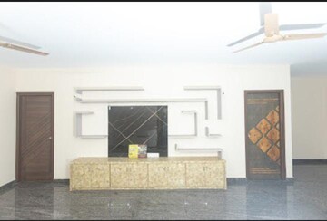 Living Room in 3.5 BHK Apartment at Seshadripuram – for Rent
