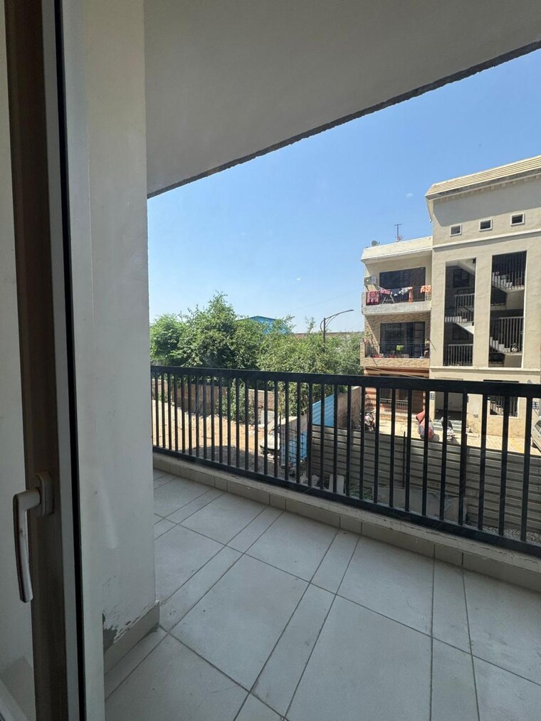 Balcony, sector 125 3 Bedroom 950 Sq.Ft. Apartment In Sector 125 Mohali 8841531