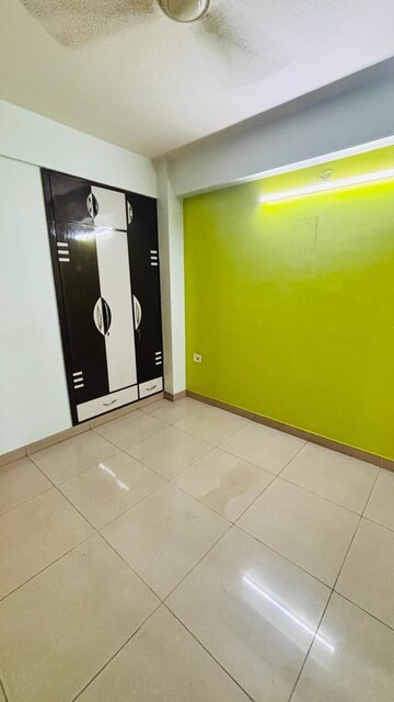 Room in 2 BHK Apartment at Express Zenith, Sector 77 – for Rent