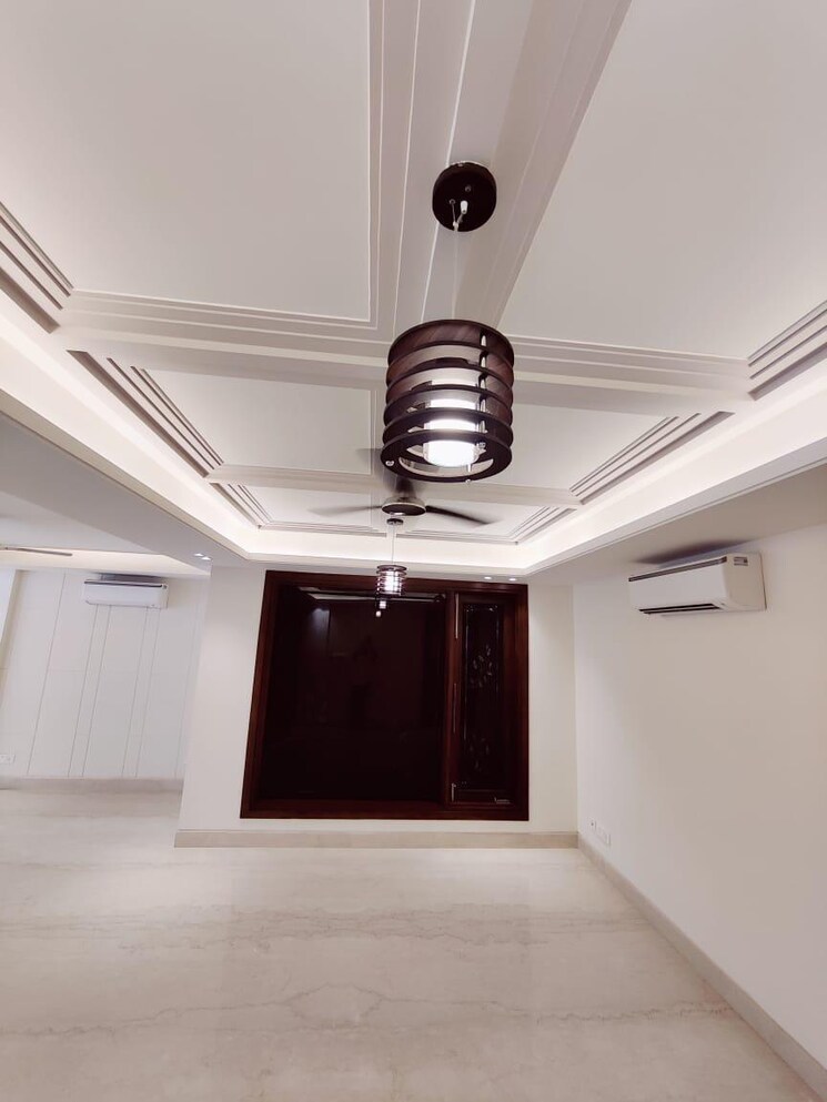 Living Room, sarvodaya enclave 4 Bedroom 3000 Sq.Ft. Builder Floor In Sarvodaya Enclave Delhi 8841559