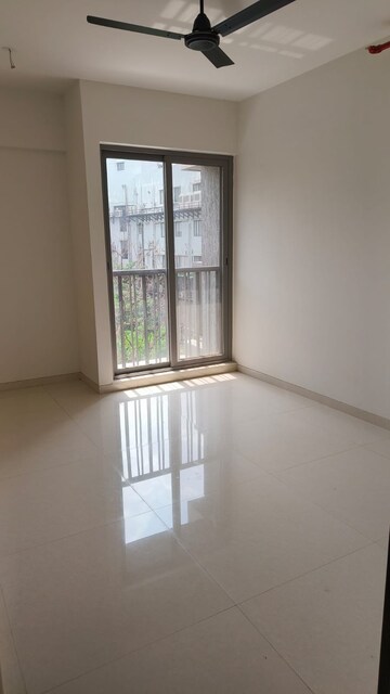 Room in 3 BHK Apartment at Pimple Saudagar – for Rent