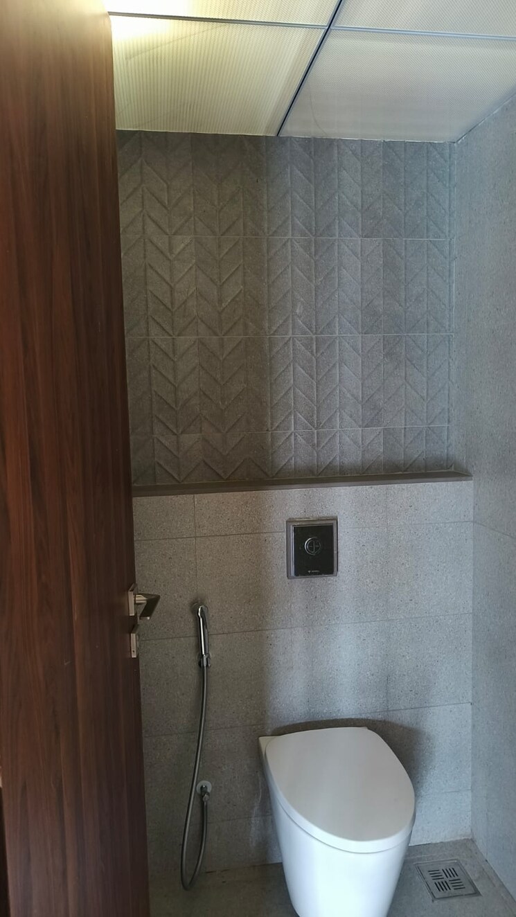 Bathroom, pimple saudagar 3 Bedroom 1850 Sq.Ft. Apartment In Pimple Saudagar Pune 8841565