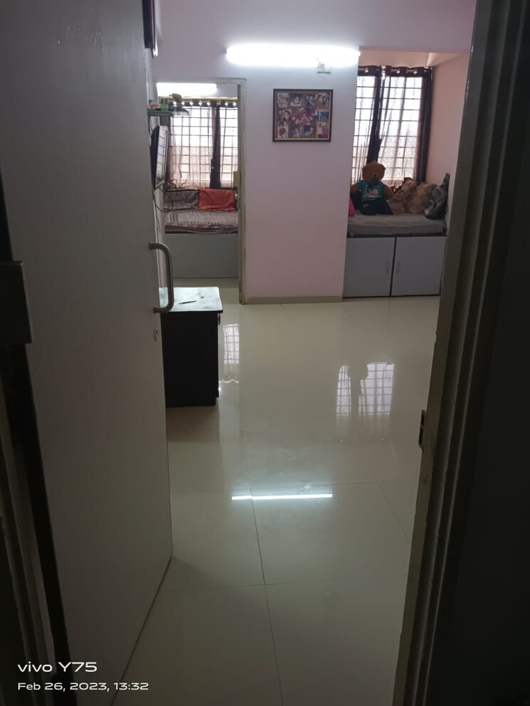 Room, makarba 1.5 Bedroom 608 Sq.Ft. Apartment In Makarba Ahmedabad 8841570