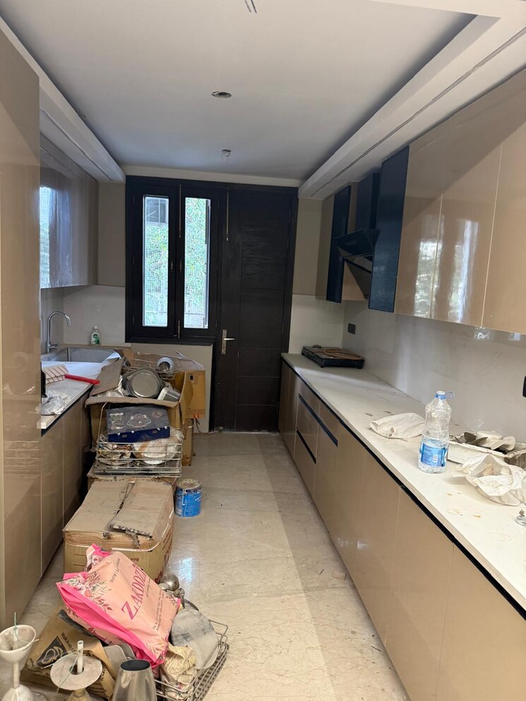 Kitchen, nehru enclave 1 Bedroom 3000 Sq.Ft. Builder Floor In Nehru Enclave Delhi 8841578